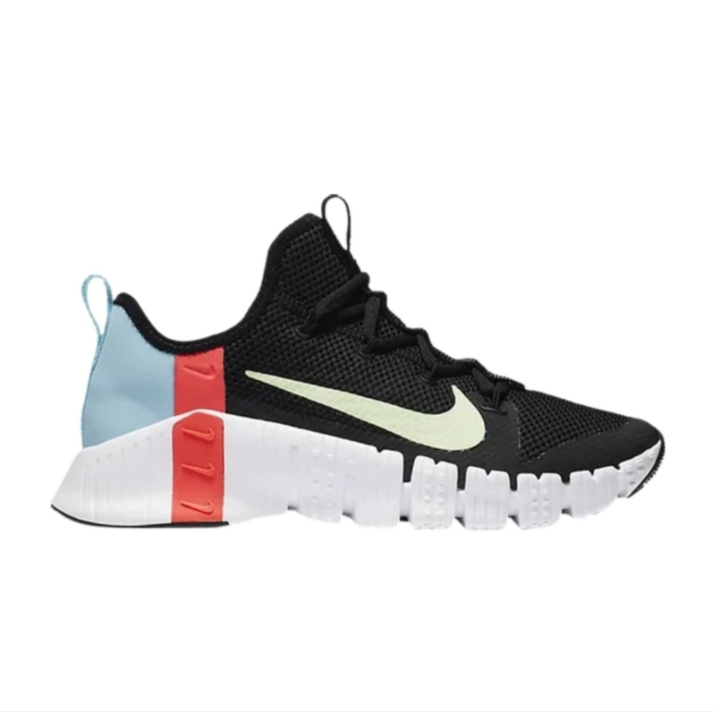 Nike Free Metcon 3 Glacier Ice Crimson women's sneakers